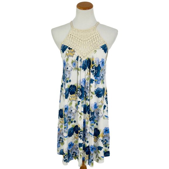 NWT Boutique Ditsy Floral & Lace Crochet Mini Dress - Picture 2 of 15